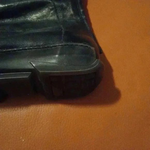 🌹Leather BCBG boots with square front - Picture 6 of 13